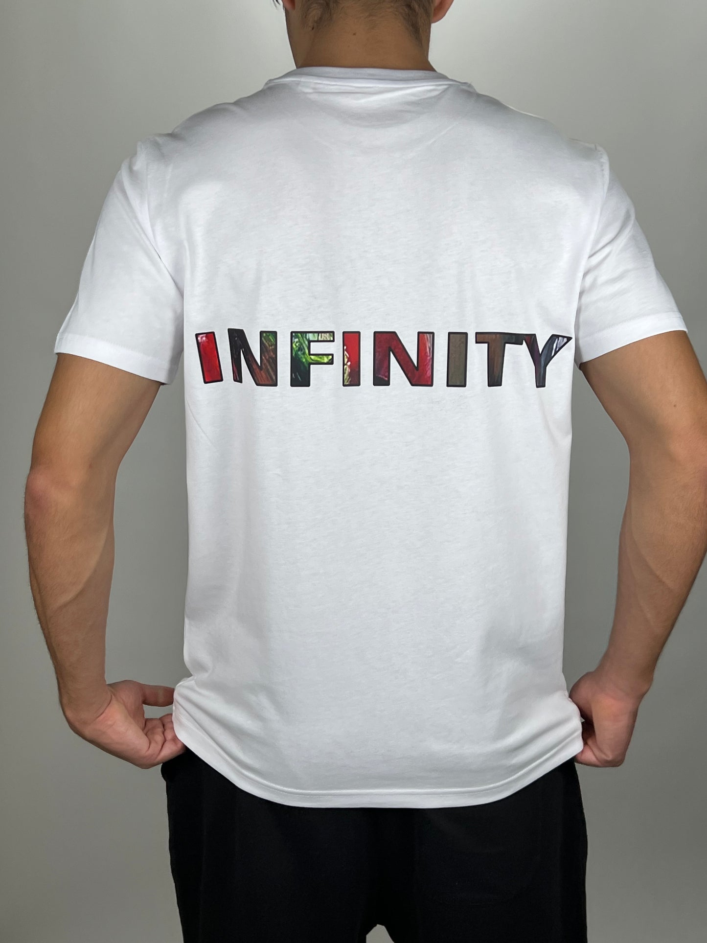 T-shirt INFINITY